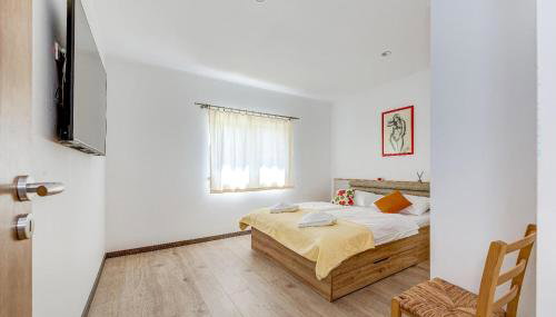 Awesome Home In Zagvozd - Photo 5