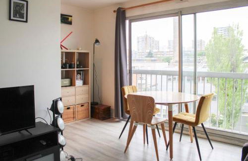 Bright and pleasant studio near city center - Foto 3