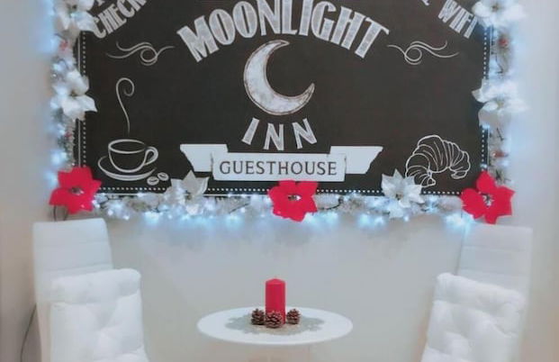 Moonlight Inn Guest House - Photo 36