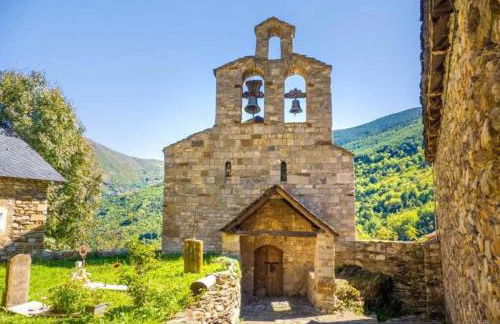 Casa Rústica y Chic con Chimenea y Vistas Panorámicas de La Vall de Boí - Foto 48