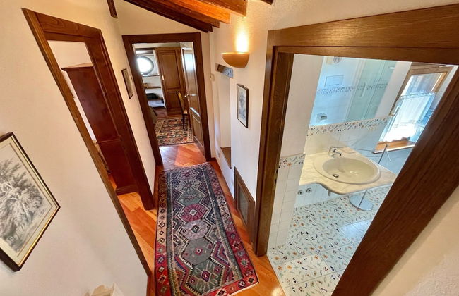 Luxurious Umbrian Retreat for 10 With Private Terrace and Pool - Photo 59