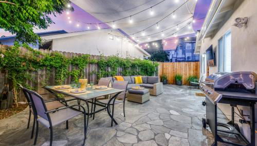 Modern Cottage, Hot Tub, Bistro Patio, Putting Green, Walk to All! - Foto 4