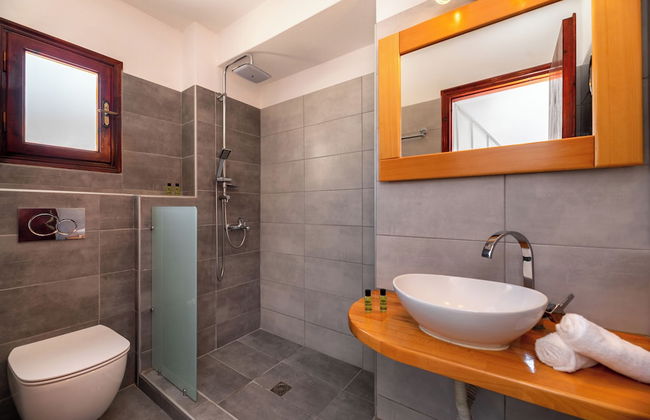 Marina's studios - Photo 17