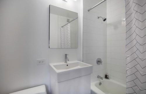 Theater District Studio w Indoor pool NYC-142 - Foto 11