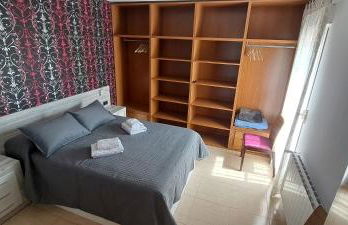 Piso soleado con buena ubicación - Foto 5