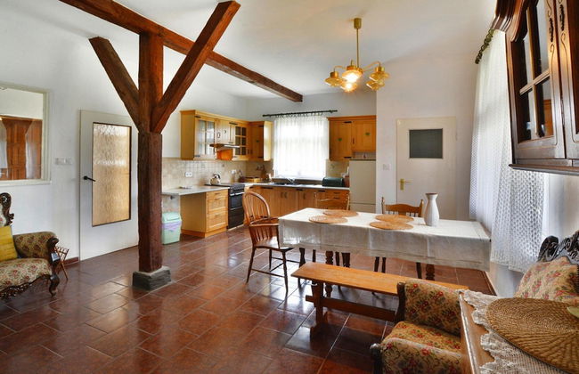 Holiday Home With Fireplace and Private Garden - Photo 14