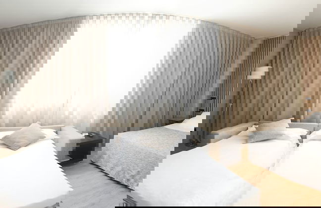 Aparthotel Atenea Barcelona - Foto 9