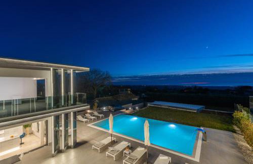 Villa Sara for 10 people near Novigrad with sea view and salt- water pool - Foto 18