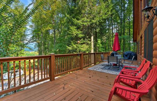 Andrews Cabin with Game Room and Covered Porch! - Foto 3