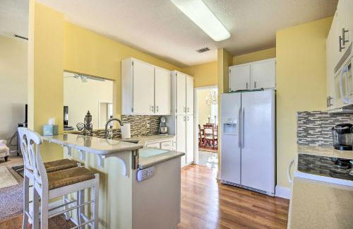 Luxe Lake House with Pool and Dock on Deep Water Cove! - Foto 8