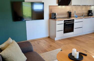 Gästehaus Philipp im Herzen des Fichtelgebirges - 5 Ferienwohnungen, großes Grundstück, Wald und Wiese, Wohnung mit privater Sauna, kostenfreie Parkplätze, WLAN - Foto 22