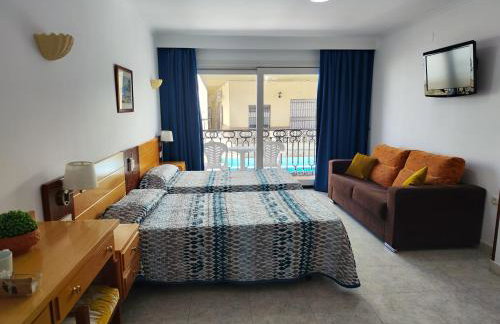 Apartamentos Leonor Carihuela - Photo 29