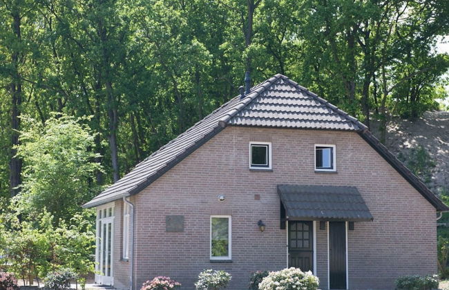 Holiday Home With a Terrace at Bedafse Bergen - Photo 29