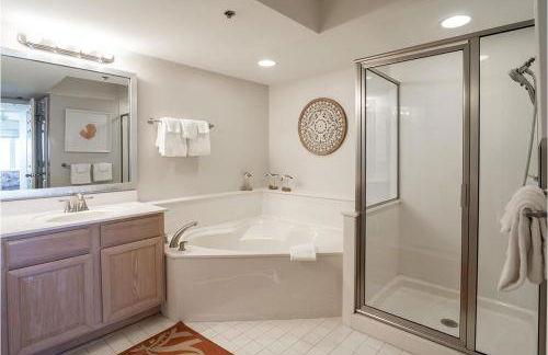 Beachside Paradise 3BR Panoramic Ocean Views - Foto 2