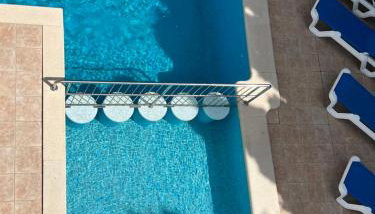 Villa Alexia Apartments Atolón 1st Floor Stairs 2BR Pool view 9 min to Sea 5min to Town AT1833 - Foto 5