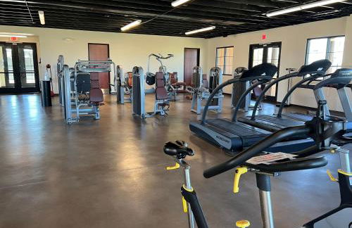 Monte Vista Village Resort Mesa 3 Bed 2 Bath Age Restricted Must be 55 or more - Photo 48