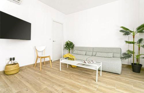 Precioso apartamento con Patio - Photo 8