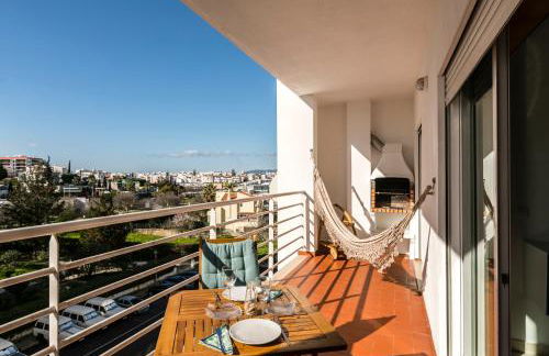 Algarve Beach Vibes Apartment, WiFi, Pool, AC, BBQ - Photo 4