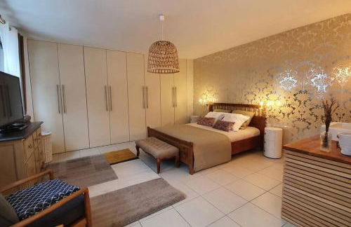 Chalet entier 110m2 avec vue et sauna à 10 min des pistes - Photo 6