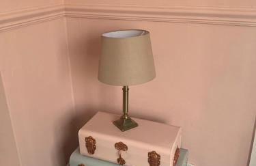 The Snug, ideal for sporting events and city breaks, hidden nook in the Heart of Newcastle, with parking, Wifi, Smart Tv, close to all local travel links - Foto 16