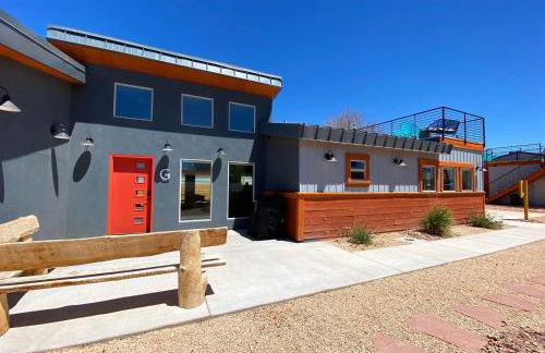 Timber & Tin G 2Bed 2Bath w Pool & Rooftop Deck - Foto 39