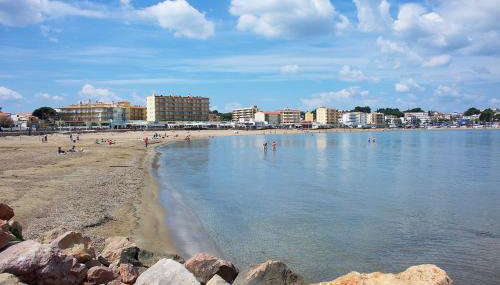 Apto con 2 piscinas,a 75 MTS playa,luminoso, wifi - Foto 2