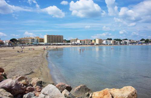 a 100mts playa,dos piscinas, wifi, luminoso - Foto 1