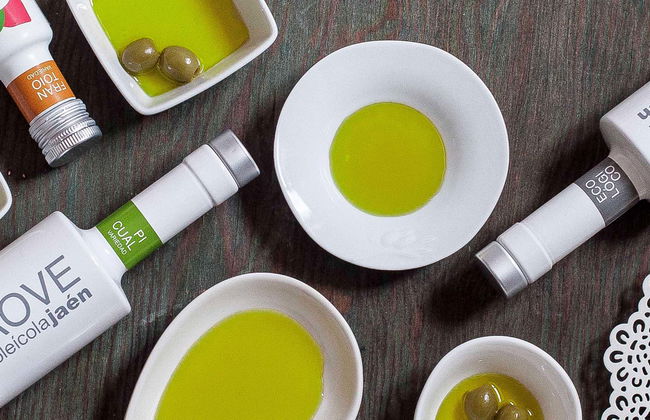 Visita al frantoio Oleícola Jaén con degustazione di olio - Foto 1