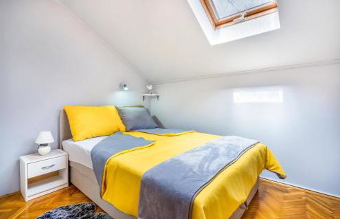 2 Bedroom Amazing Apartment In Bakar - Photo 18