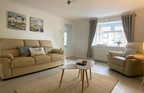Number Forty Two, Portsoy - A 3 bedroom cottage with sea views - Foto 3