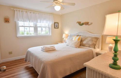 1 2 Mile to Nantucket Sound Beaches - Foto 12