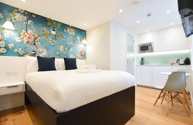 Sale Place Serviced Apartments by Concept Apartments - Photo 3