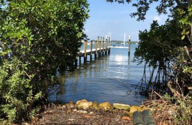 Tides Inn on the Bay Vacation Homes - Photo 20