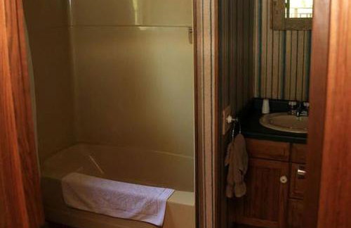 Historic Reunion, Wedding, and Event Space Rental in Central Wisconsin - Foto 16