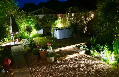 Elkstone House, Hot tub Luxury, Comfortable Home - Foto 29