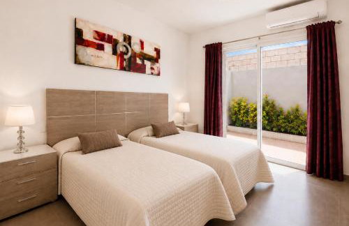 Villa Sol Costa Adeje Heated Pool Putting Green Sleeps 8 - Photo 14