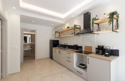 Vallia's Seaview & Stylish Apartments by Konnect, Nisaki - Photo 32