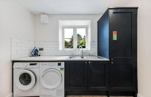 Fairvale House - Photo 10