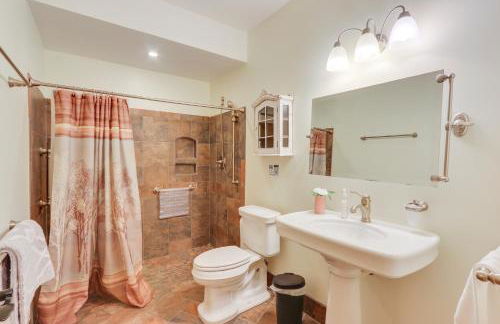 Spacious Virginia Vacation Rental with Yard and Sauna - Foto 17