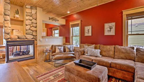 Fish, Hike and Ski Riverfront Granby Cabin! - Foto 5