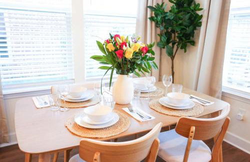 The Botanical Suite Newly Built Upscale Central - Photo 51