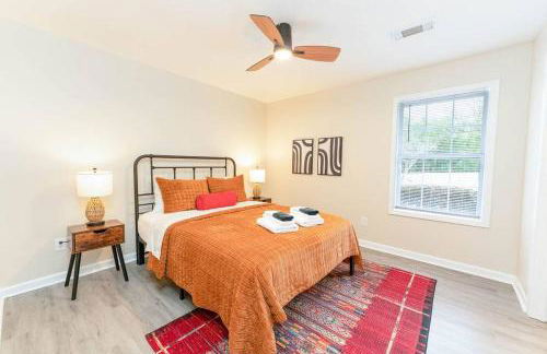 15 Min to UA Private Heated Pool Huge Yard Luxe Master - Foto 25