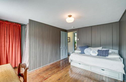 3 and Picturesque Acres! Historic Lexington Farmhouse - Foto 23