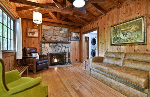 Shiners Hideaway - Cozy Cabin with Trails & Family Memories - Foto 1