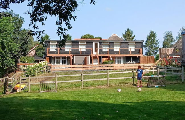 Cozy Villa w/ Sauna and BBQ - Photo 21