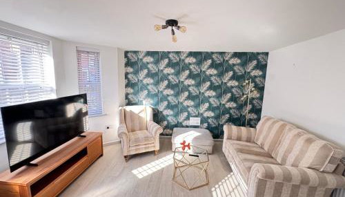 Contemporary 2-Bed Apartment with Parking Bedford - Foto 1