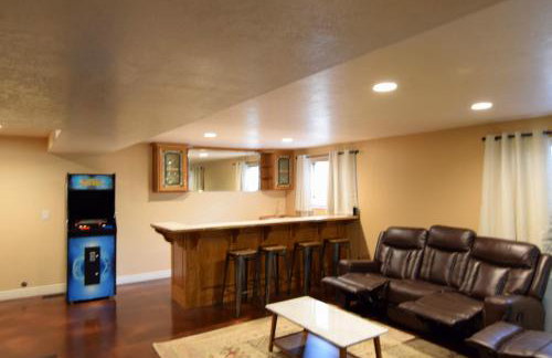 6 King Bedrooms, Sleeps 20, 8 Rooms, Bikes, HotTub - Foto 9