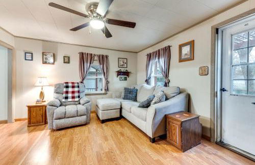 Charming Spirit Lake Home - 6 Mi to Arnolds Park! - Foto 5