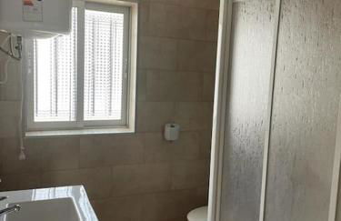 Preciosa casa entera con patio - Foto 9