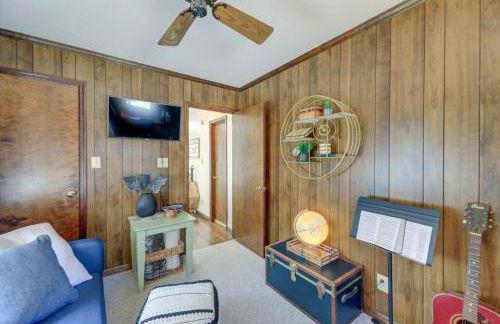 Waterfront Pine Knoll Shores Gem with Boat Dock - Foto 20